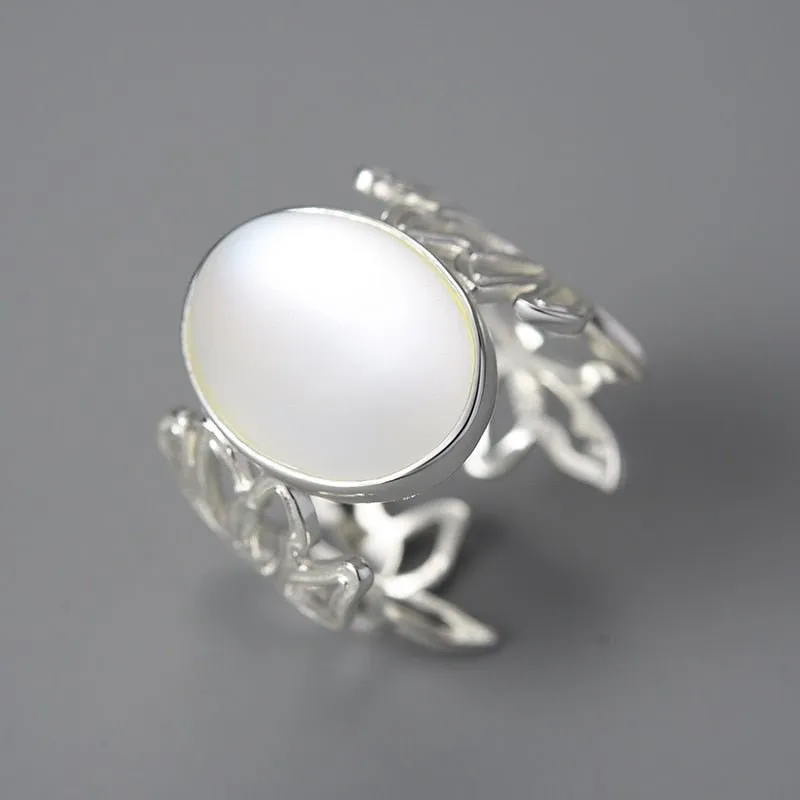 Big Classical Moonstone - Adjustable Ring