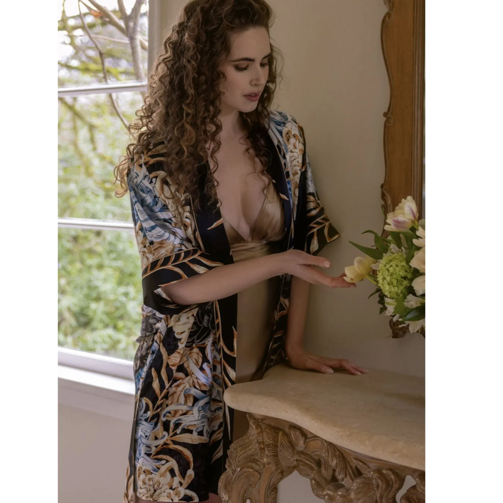 Christine Designs Dynasty Short Robe with Piping DYN4010