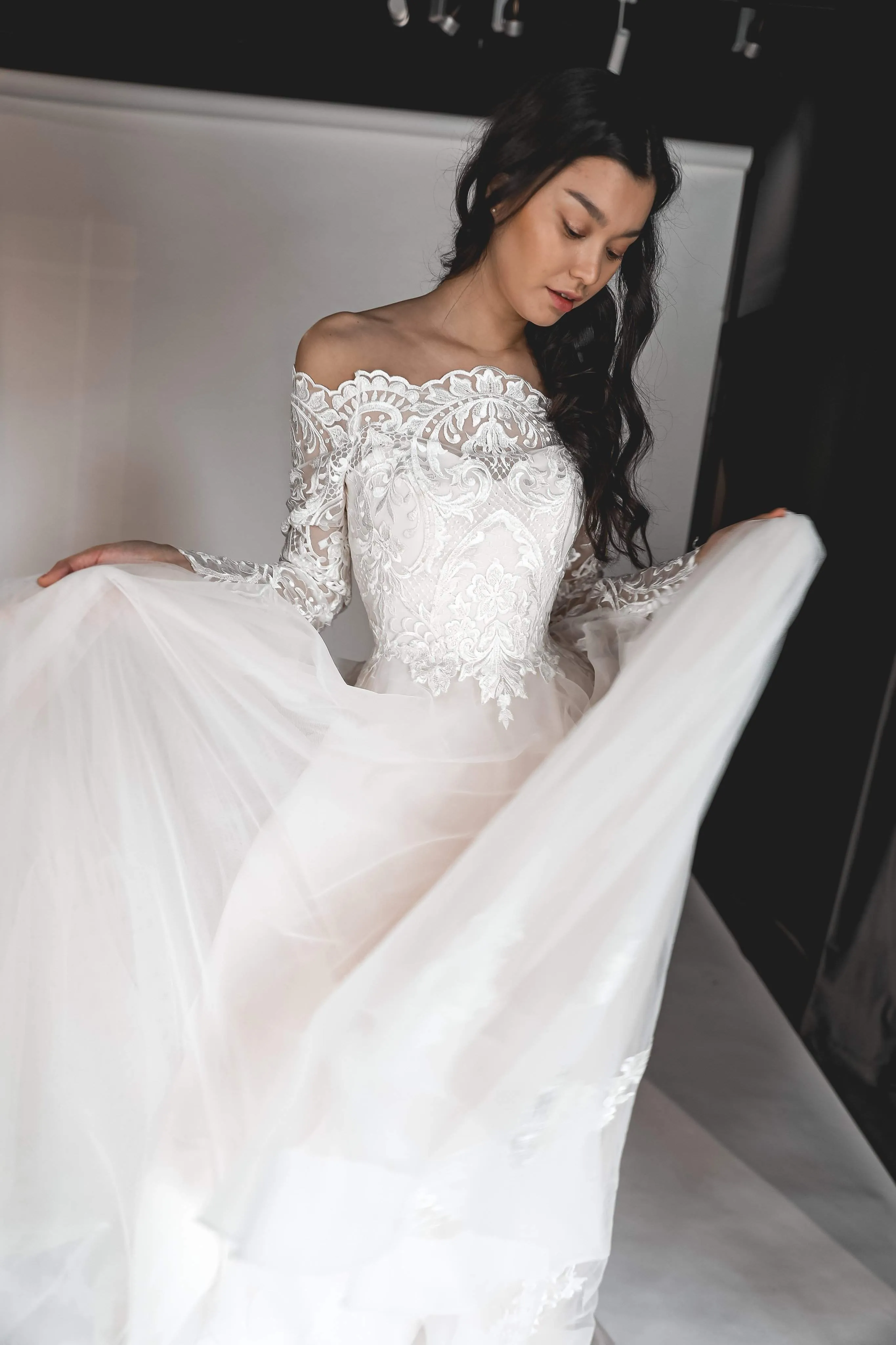 Long Sleeve Lace Wedding Dress Viteria