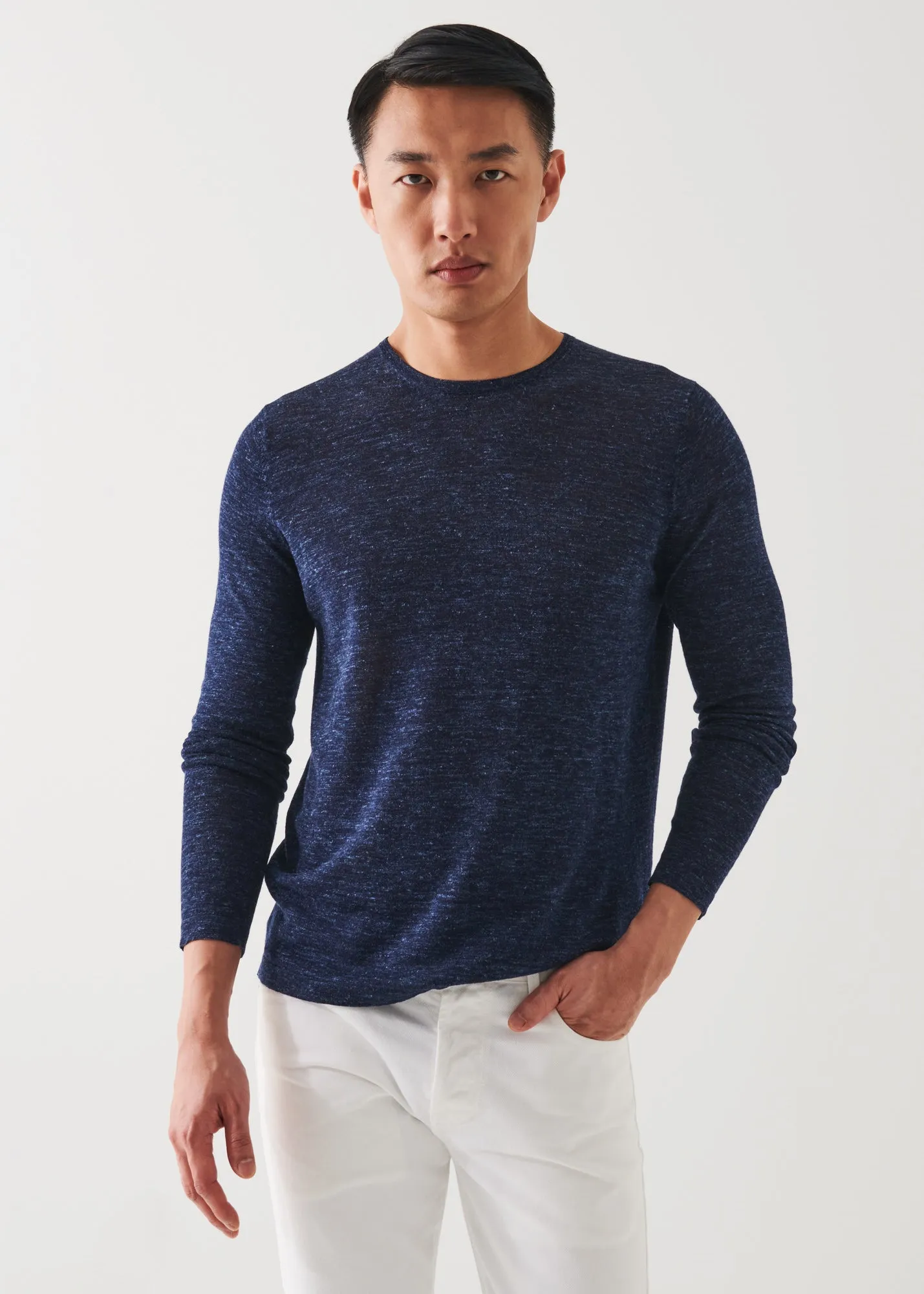 MERINO BLEND CREWNECK SWEATER