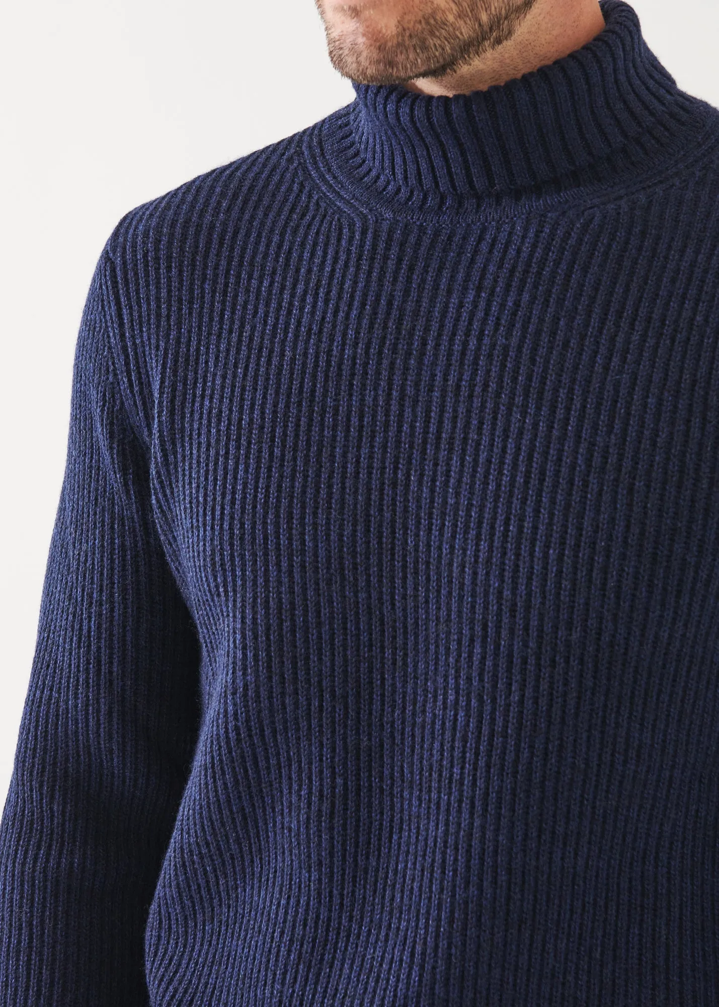 MERINO RIBBED KNIT TURTLENECK