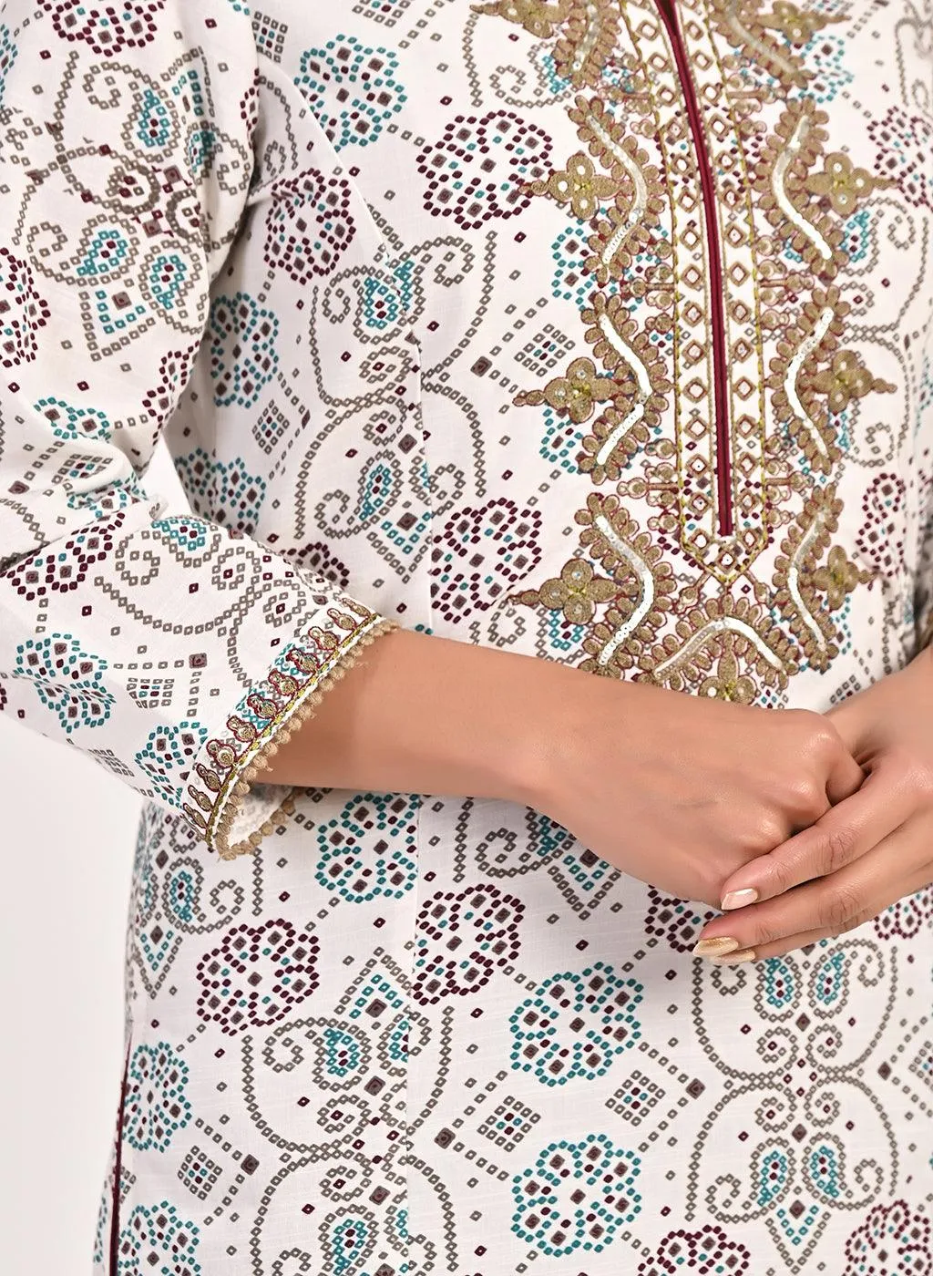 Off-white Embroidered Bandhani Print Kurti