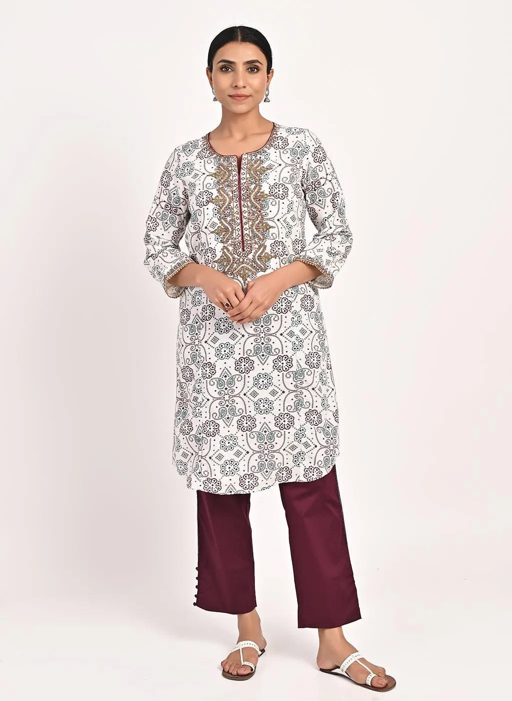 Off-white Embroidered Bandhani Print Kurti