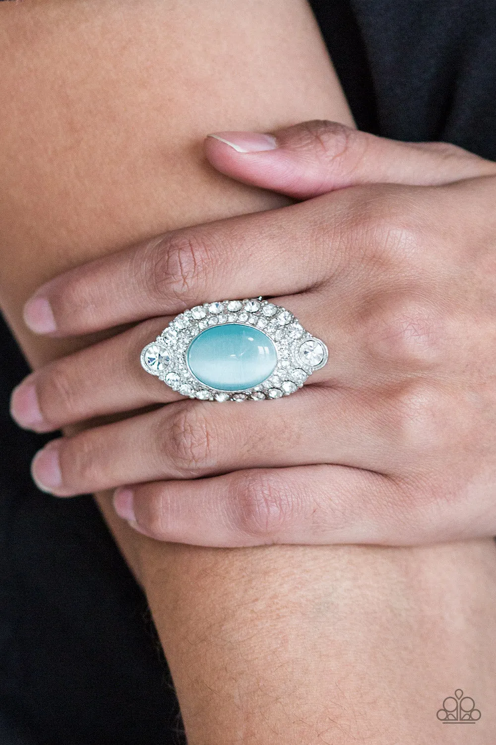 Paparazzi Riviera Royalty - Blue RIng